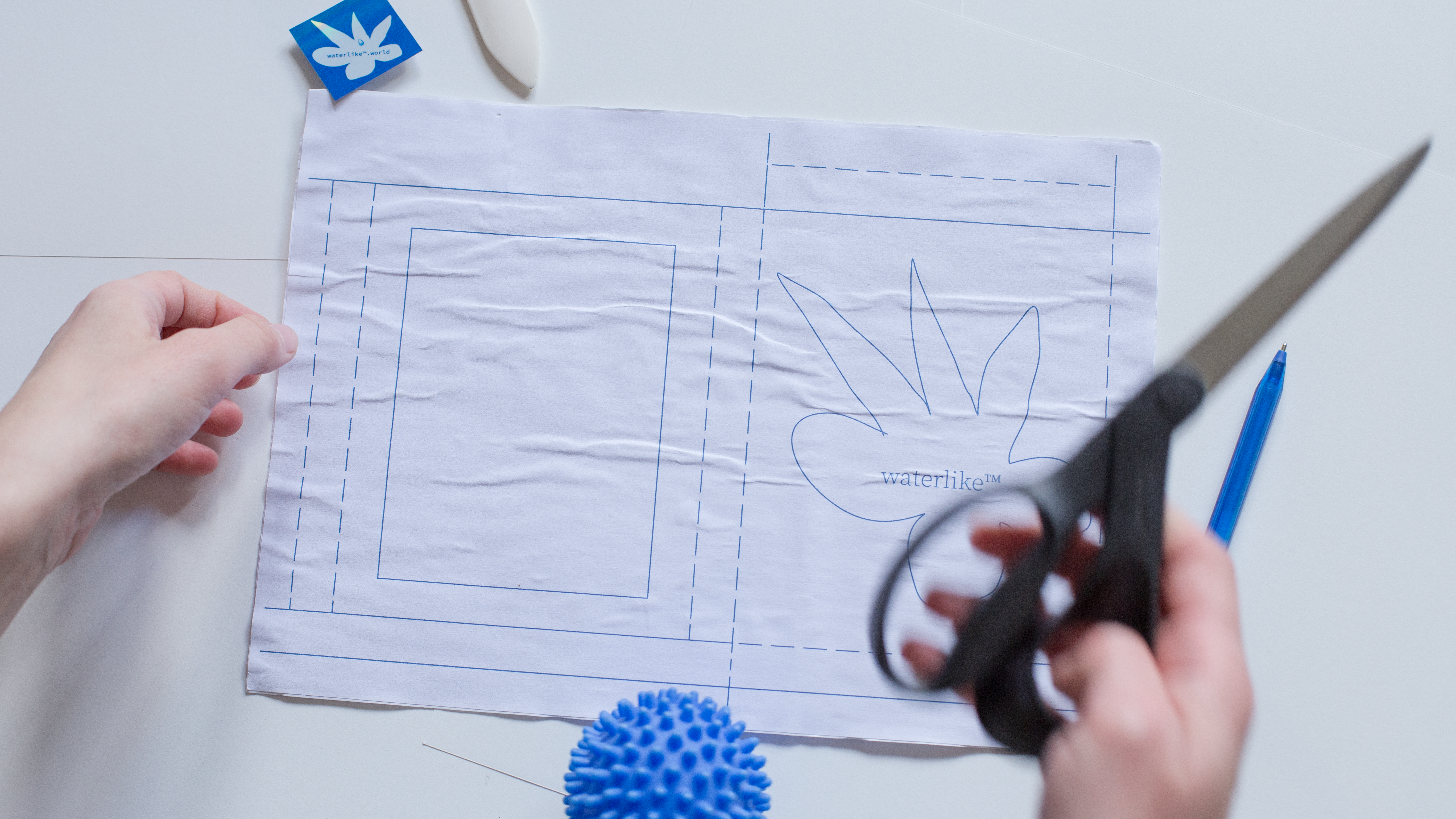 Hero image representing waterlike concept with a BoxOfThoughts packshot